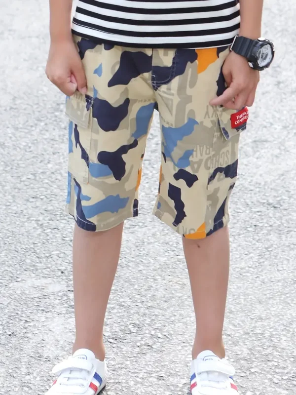 Short cargo camouflage cool d'été pour garçons, short créatif confortable à imprimé lettre, short décontracté pour l'été en plein air – Image 3