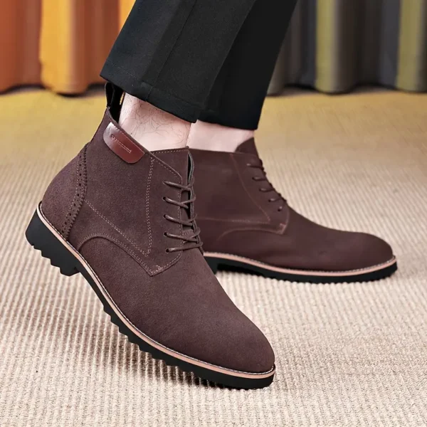 Bottines décontractées à bout pointu pour hommes Bottines décontractées à bout pointu pour hommes, chaussures de marche à lacets antidérapantes pour l'extérieur, le printemps, l'automne et l'hiver 3 octobre 2024 Kotazando