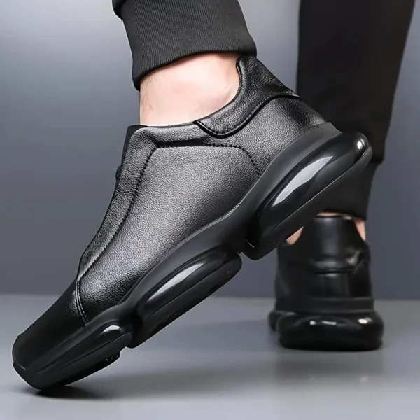 Chaussures décontractées élégantes à enfiler pour hommes Chaussures décontractées élégantes à enfiler pour hommes, Respirantes, confortables avec semelle en caoutchouc souple pour tenues professionnelles et décontractées 28 octobre 2024 Kotazando