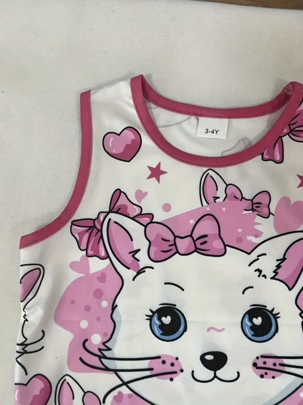 Ensemble de 3 tenues mignonnes pour fille avec motif de dessin animé, débardeur et short à imprimé chaton, fraise et panda, Idéal pour les sorties décontractées d'été – Image 5