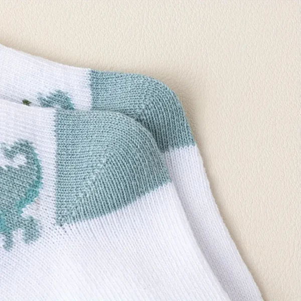 Lot de 10 chaussettes pour garçon motif dinosaure Lot de 10 chaussettes pour garçon motif dinosaure, Respirantes, confortables et élégantes avec absorption de la transpiration, parfaites pour toutes les saisons 8 octobre 2024 Kotazando