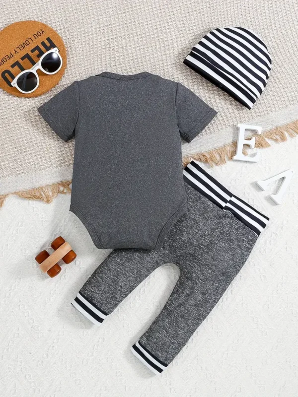 Ensemble 2 pièces décontracté avec imprimé lunettes de soleil, « Cooler Version Of Dad » pour bébé, combinaison à manches courtes, chapeau et pantalon, vêtements pour tout-petits et bébés garçons – Image 9