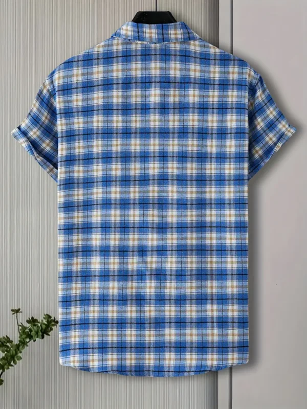Chemise boutonnée à manches courtes pour homme avec motif à carreaux élégant et poche poitrine, vacances d'été – Image 9