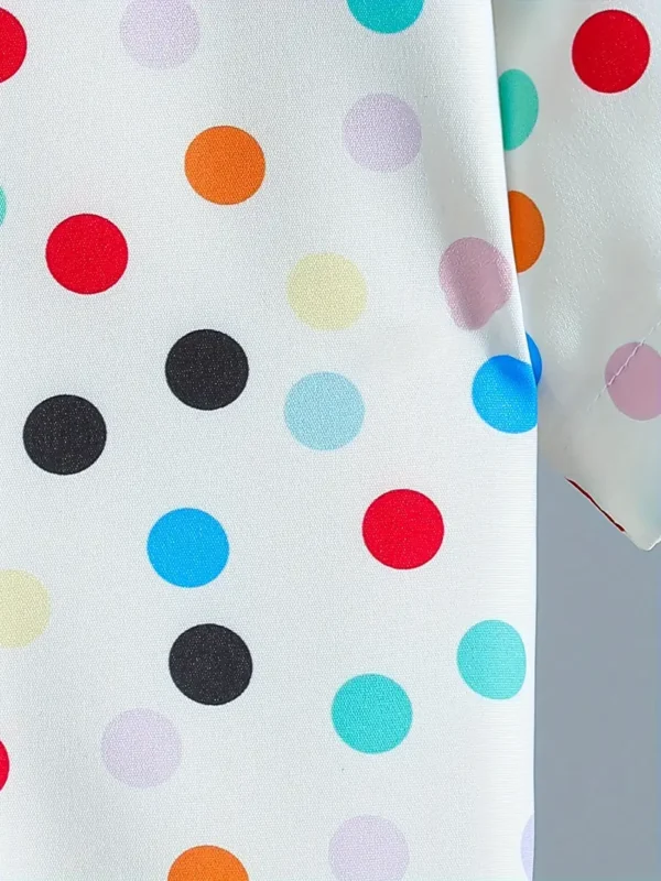 Chemise créative à pois colorés pour garçons Chemise créative à pois colorés pour garçons, hauts décontractés à manches courtes et revers, vêtements pour garçons pour l'été en plein air 13 octobre 2024 Kotazando