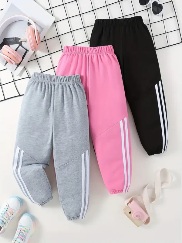 Lot de 3 pantalons de survêtement athlétiques pour filles, taille élastique, couleur unie, tricot en polyester, extensible, longueur longue, coupe standard, style jogging pour le printemps/automne, pour l'extérieur