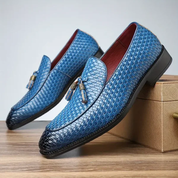 Chaussures habillées élégantes à enfiler pour hommes, Semelle en caoutchouc durable, coupe confortable avec détails à pompons pour mariages et affaires – Image 6