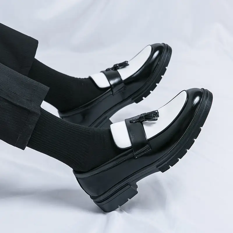 Mocassins classiques tendance pour hommes, similicuir, semelle en caoutchouc, semelle intérieure en EVA, style décontracté, bout rond, à enfiler, convient pour mariage, fête et usage quotidien, saisonnier toute l'année, bas, motif rayé, entretien doux 4 Mocassins classiques tendance pour hommes, similicuir, semelle en caoutchouc, semelle intérieure en EVA, style décontracté, bout rond, à enfiler, convient pour mariage, fête et usage quotidien, saisonnier toute l'année, bas, motif rayé, entretien doux – Image 3