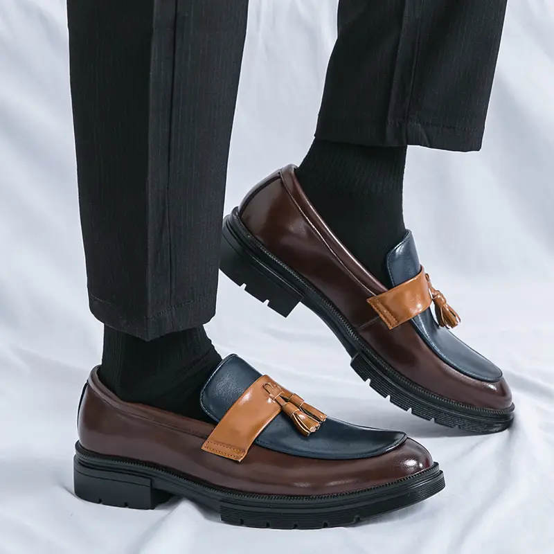 Mocassins classiques tendance pour hommes, similicuir, semelle en caoutchouc, semelle intérieure en EVA, style décontracté, bout rond, à enfiler, convient pour mariage, fête et usage quotidien, saisonnier toute l'année, bas, motif rayé, entretien doux 6 Mocassins classiques tendance pour hommes, similicuir, semelle en caoutchouc, semelle intérieure en EVA, style décontracté, bout rond, à enfiler, convient pour mariage, fête et usage quotidien, saisonnier toute l'année, bas, motif rayé, entretien doux – Image 5