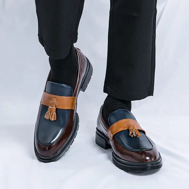Mocassins classiques tendance pour hommes, similicuir, semelle en caoutchouc, semelle intérieure en EVA, style décontracté, bout rond, à enfiler, convient pour mariage, fête et usage quotidien, saisonnier toute l'année, bas, motif rayé, entretien doux 3 Mocassins classiques tendance pour hommes, similicuir, semelle en caoutchouc, semelle intérieure en EVA, style décontracté, bout rond, à enfiler, convient pour mariage, fête et usage quotidien, saisonnier toute l'année, bas, motif rayé, entretien doux – Image 2