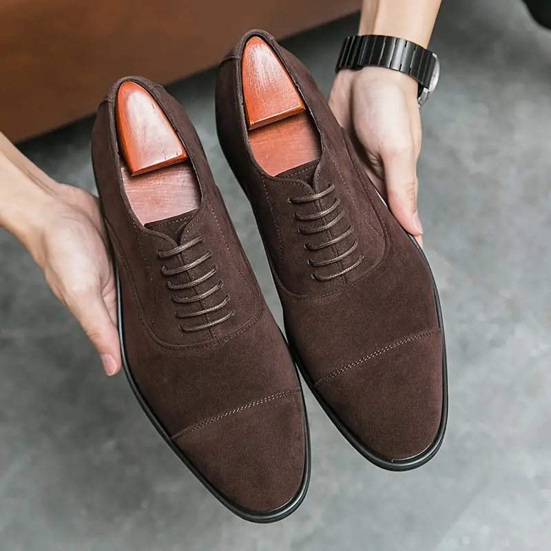 Chaussures Oxford tendance de style britannique pour hommes, Similicuir élégant et durable avec semelle en caoutchouc pour les affaires et les tenues décontractées 11 Chaussures Oxford tendance de style britannique pour hommes, Similicuir élégant et durable avec semelle en caoutchouc pour les affaires et les tenues décontractées – Image 10