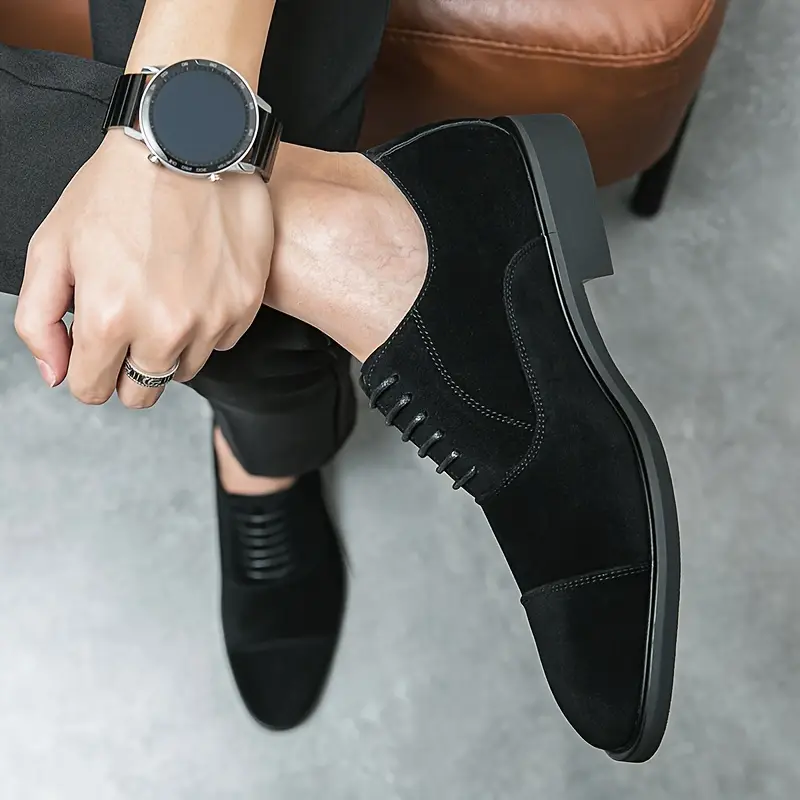 Chaussures Oxford tendance de style britannique pour hommes, Similicuir élégant et durable avec semelle en caoutchouc pour les affaires et les tenues décontractées 4 Chaussures Oxford tendance de style britannique pour hommes, Similicuir élégant et durable avec semelle en caoutchouc pour les affaires et les tenues décontractées – Image 3