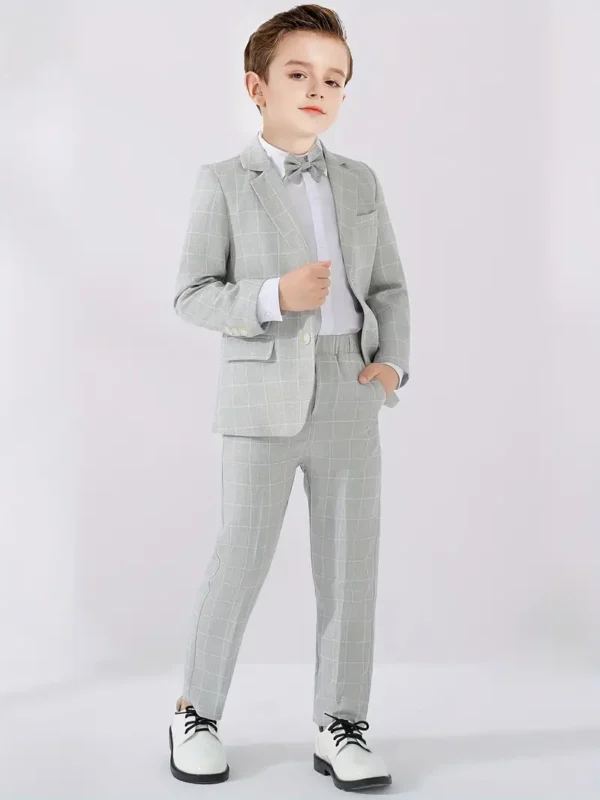 Tenue de gentleman formelle à carreaux 3 pièces pour garçons Tenue de gentleman formelle à carreaux 3 pièces pour garçons, blazer à manches longues, nœud papillon et pantalon, ensemble de vêtements pour enfants pour la compétition, la performance, le mariage, le banquet, l'extérieur 13 novembre 2024 Kotazando