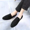 Mocassins unisexes tendance à enfiler Mocassins unisexes tendance à enfiler, en similicuir orné de strass, chaussures décontractées à bout rond pour fête et usage quotidien, semelle en caoutchouc, doublure et semelle intérieure en similicuir 26 décembre 2024 Kotazando