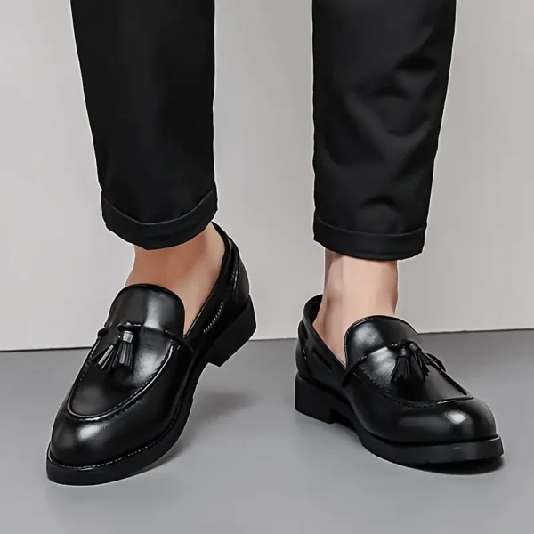 Mocassins britanniques grande taille pour hommes, Chaussures décontractées et professionnelles à enfiler, parfaites pour les mariages et les fêtes, semelle en caoutchouc durable - Image 9