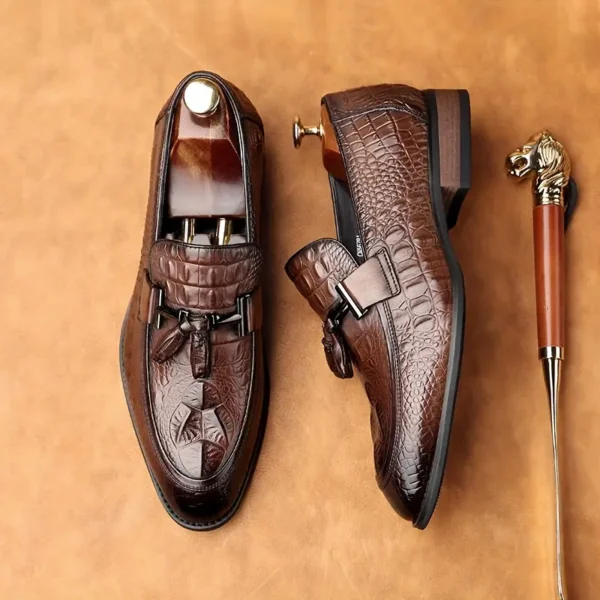 Mocassins en similicuir à motif crocodile pour homme, Chaussures décontractées à enfiler avec bout pointu, chaussures habillées à semelle en caoutchouc toutes saisons pour mariage et usage quotidien – Image 4