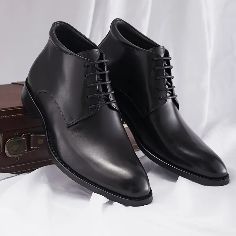 Bottes habillées haut de gamme pour hommes, Style britannique, cuir de vachette véritable fabriqué à la main avec fermeture à lacets pour les affaires et les vêtements décontractés, semelle en caoutchouc durable 2 Bottes habillées haut de gamme pour hommes, Style britannique, cuir de vachette véritable fabriqué à la main avec fermeture à lacets pour les affaires et les vêtements décontractés, semelle en caoutchouc durable