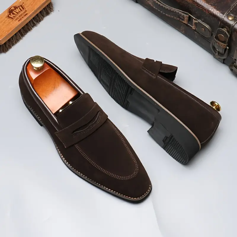 Mocassins classiques en similicuir dain pour homme, Chaussures habillées décontractées à enfiler avec bout pointu, couleur unie, confort toutes saisons, entretien facile à sec 4 Mocassins classiques en similicuir dain pour homme, Chaussures habillées décontractées à enfiler avec bout pointu, couleur unie, confort toutes saisons, entretien facile à sec – Image 3