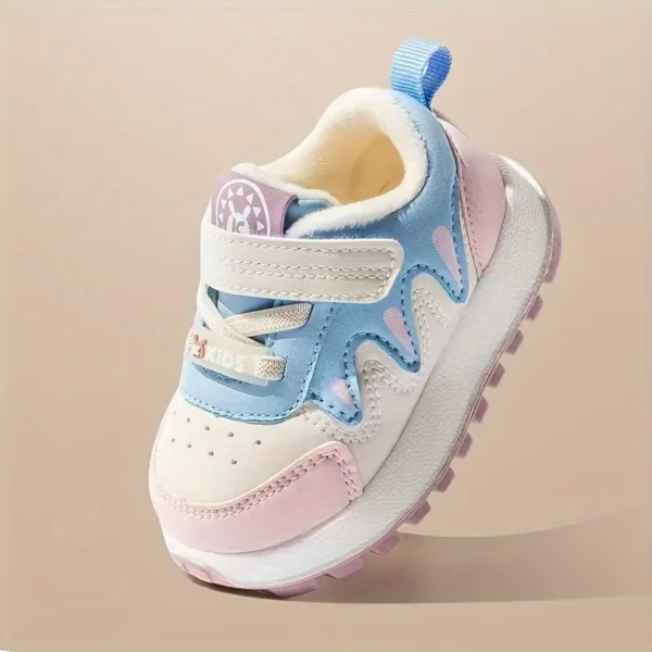 Baskets confortables et mignonnes en peluche pour bébé Baskets confortables et mignonnes en peluche pour bébé, Chaussures de marche chaudes et antidérapantes pour garçons et filles de 0 à 3 ans, parfaites pour une utilisation en intérieur/extérieur 3 novembre 2024 Kotazando