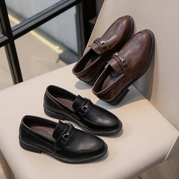 Chaussures décontractées à enfiler de couleur unie pour garçons, chaussures habillées confortables et antidérapantes pour spectacle, fête, école – Image 4