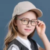 Lunettes anti-lumière bleue pour enfants - Monture carrée élégante, parfaites pour les garçons et les filles, Idéales pour les fêtes, les activités de plein air, les voyages et la mode quotidienne.