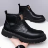 Bottes à lacets classiques et robustes pour homme Bottes à lacets classiques et robustes pour homme, Semelle épaisse, antidérapantes, tendance et polyvalentes pour une tenue décontractée, pour l'automne et le printemps 26 décembre 2024 Kotazando