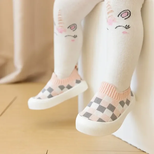 Chaussures décontractées confortables à carreaux pour bébés garçons Chaussures décontractées confortables à carreaux pour bébés garçons, chaussures de marche légères et respirantes pour l'intérieur et l'extérieur 3 novembre 2024 Kotazando