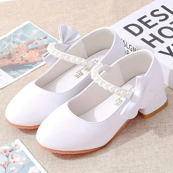 Chaussures à talons hauts tendance et mignonnes avec nœud papillon et perles pour filles Chaussures à talons hauts tendance et mignonnes avec nœud papillon et perles pour filles, chaussures habillées légères et résistantes à l'usure pour fête, spectacle, mariage, toutes saisons 7 novembre 2024 Kotazando