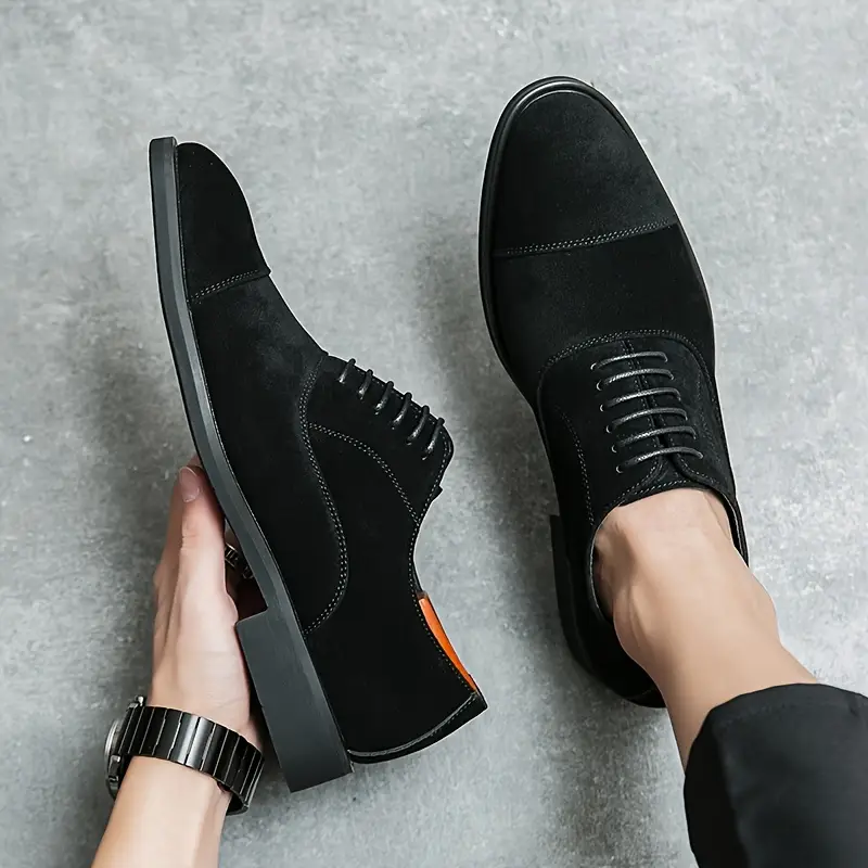 Chaussures Oxford tendance de style britannique pour hommes, Similicuir élégant et durable avec semelle en caoutchouc pour les affaires et les tenues décontractées 13 Chaussures Oxford tendance de style britannique pour hommes, Similicuir élégant et durable avec semelle en caoutchouc pour les affaires et les tenues décontractées – Image 12