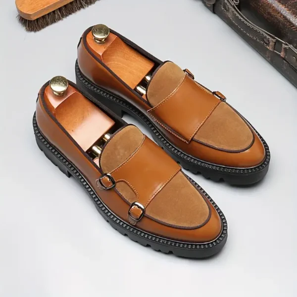 Mocassins de style vintage pour hommes, Chaussures décontractées à enfiler en similicuir avec détail à double boucle, bout rond, semelle en caoutchouc et semelle intérieure confortable pour toutes les saisons – Image 11