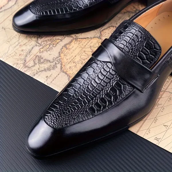 Mocassins à bout ciselé pour hommes avec dessus en cuir, chaussures confortables à enfiler, respirantes et résistantes à l'usure pour les occasions professionnelles, chaussures de bureau quotidiennes pour hommes - Image 11