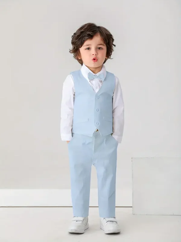 Ensemble 3 pièces pour bébé bleu ciel Ensemble 3 pièces pour bébé bleu ciel, chemise à nœud papillon, gilet et pantalon, tenue de soirée pour discours, fête d'anniversaire, vêtements pour garçon, tissu d'extérieur 1 novembre 2024 Kotazando