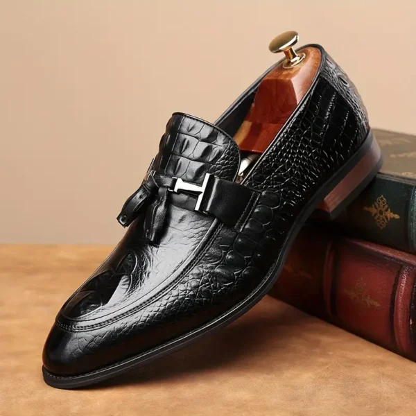 Mocassins en similicuir à motif crocodile pour homme, Chaussures décontractées à enfiler avec bout pointu, chaussures habillées à semelle en caoutchouc toutes saisons pour mariage et usage quotidien – Image 13