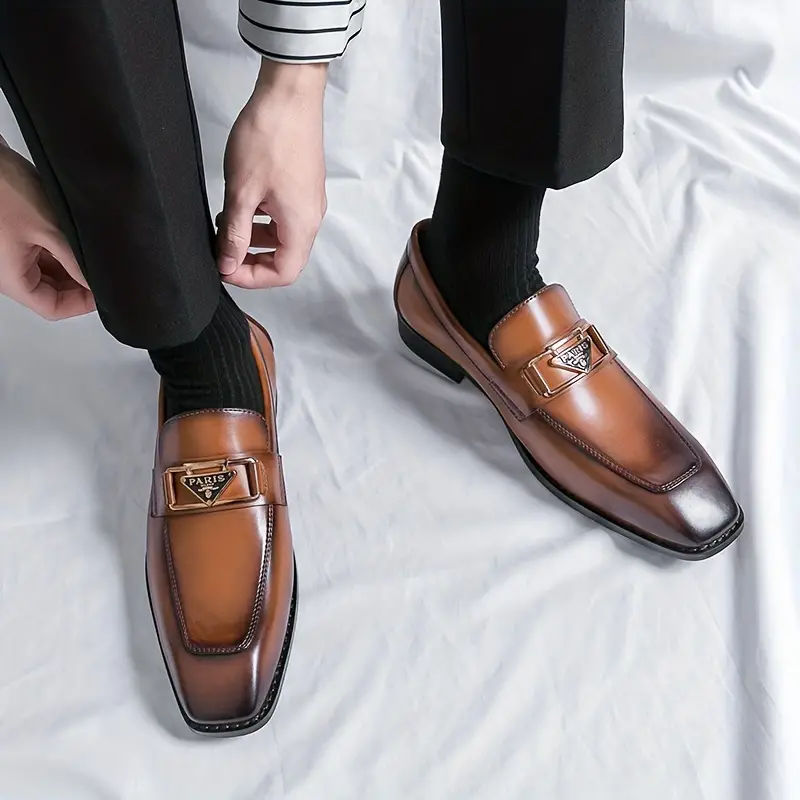 Mocassins élégants de style britannique pour hommes avec boucle triangulaire, Parfaits pour les affaires, les tenues décontractées et les mariages 11 Mocassins élégants de style britannique pour hommes avec boucle triangulaire, Parfaits pour les affaires, les tenues décontractées et les mariages – Image 10