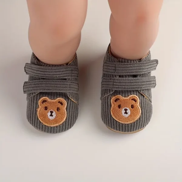 Une paire de chaussures de sport à motif d'ours de dessin animé pour filles et garçons, adaptées aux nourrissons de 0 à 1 an qui apprennent à marcher - Image 9