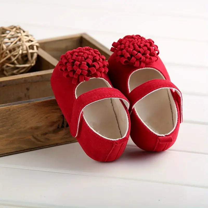 Adorables chaussures Mary Jane pour bébé fille avec accents floraux, Tissu antidérapant et respirant pour toutes les saisons 8 Adorables chaussures Mary Jane pour bébé fille avec accents floraux, Tissu antidérapant et respirant pour toutes les saisons – Image 7