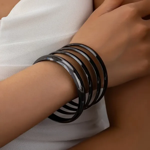 Lot de 4 bracelets joncs en fer de style vintage pour femme, Polyvalents à porter au quotidien – Image 4