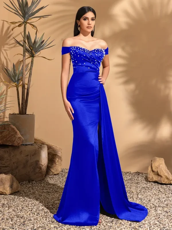 Robe élégante en satin bleu royal à épaules dénudées avec ornements en perles et banderoles latérales froncées, robe de soirée à ourlet fendu pour femme - Image 3