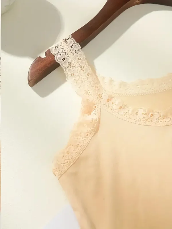 Lot de 6 débardeurs en nylon et élasthanne avec détails en dentelle contrastée, hauts sans manches de couleur unie – Image 6