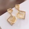 Boucles d'oreilles pendantes à motif géométrique pour femmes Boucles d'oreilles pendantes à motif géométrique pour femmes 26 janvier 2025 Kotazando