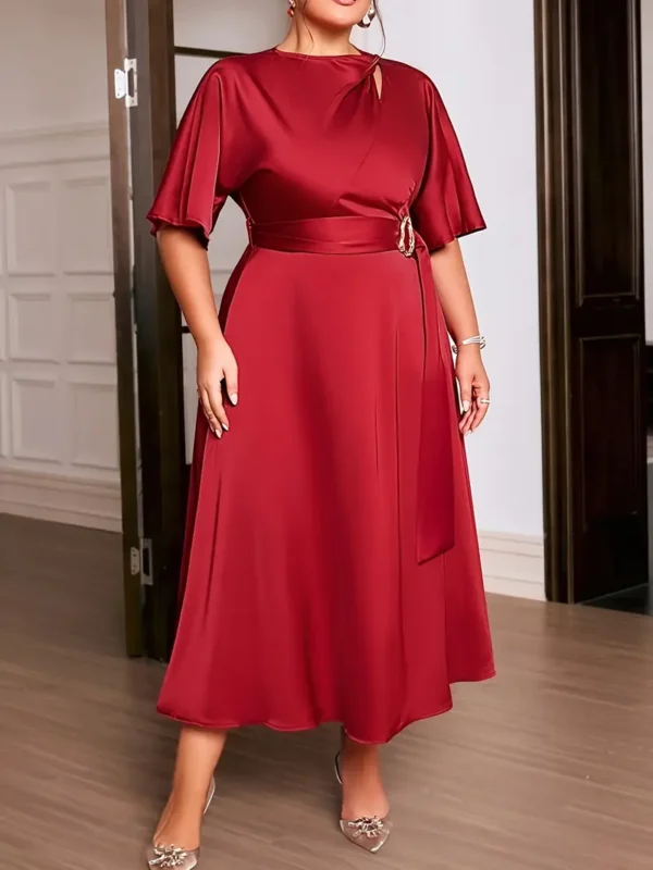 Robe élégante en velours rouge grande taille - Étincelante, manches 3/4 froncées - Image 3