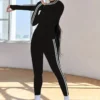 Ensemble de sport ultra-extensible pour femme 25 mars 2025 Kotazando