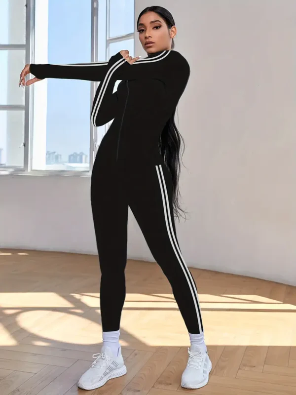 Ensemble de sport ultra-extensible pour femme
