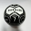 Ballon de football CR7 Ronaldo noir et blanc avec gonfleur