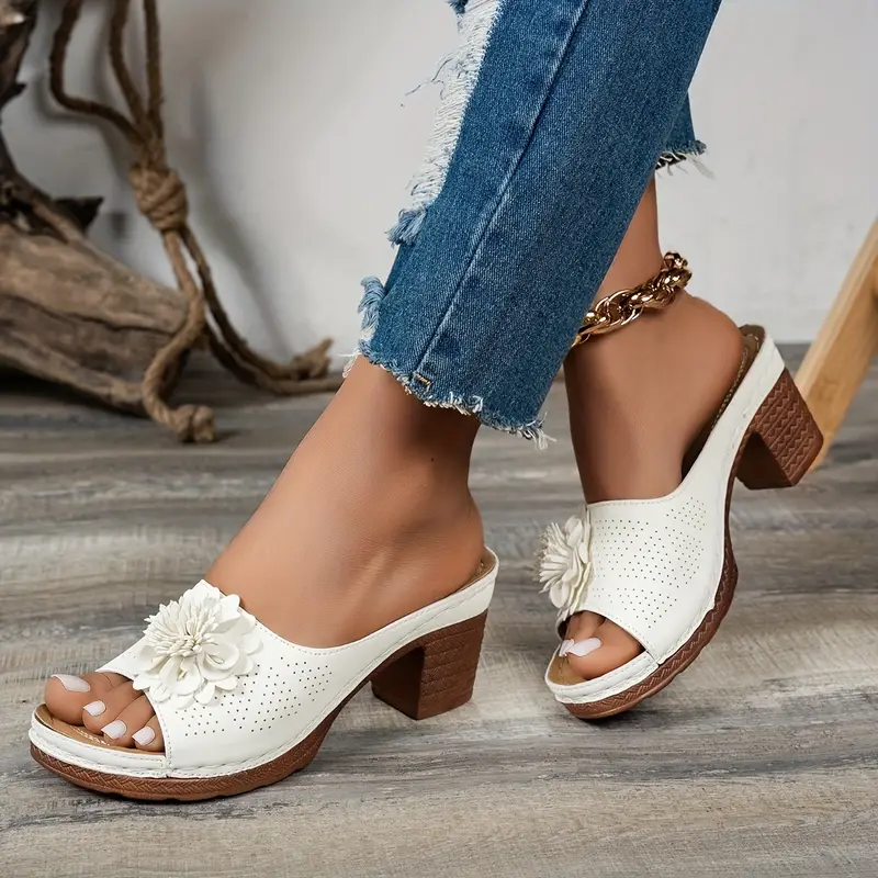 Mules à talons hauts fleuries pour femme 4 Mules à talons hauts fleuries pour femme – Image 3