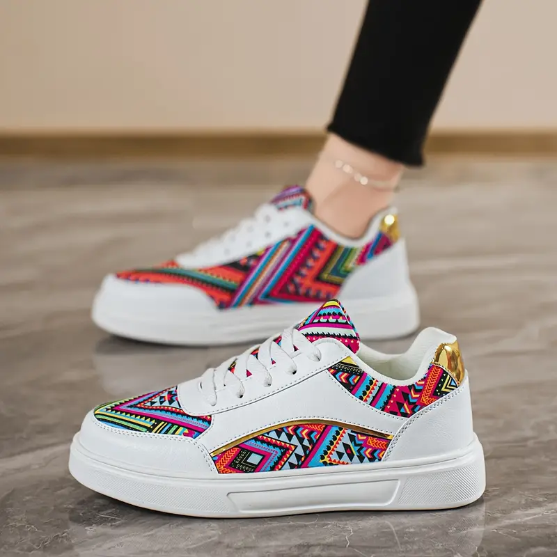 Baskets tendance pour femme à imprimé mandala coloré 5 Baskets tendance pour femme à imprimé mandala coloré – Image 4