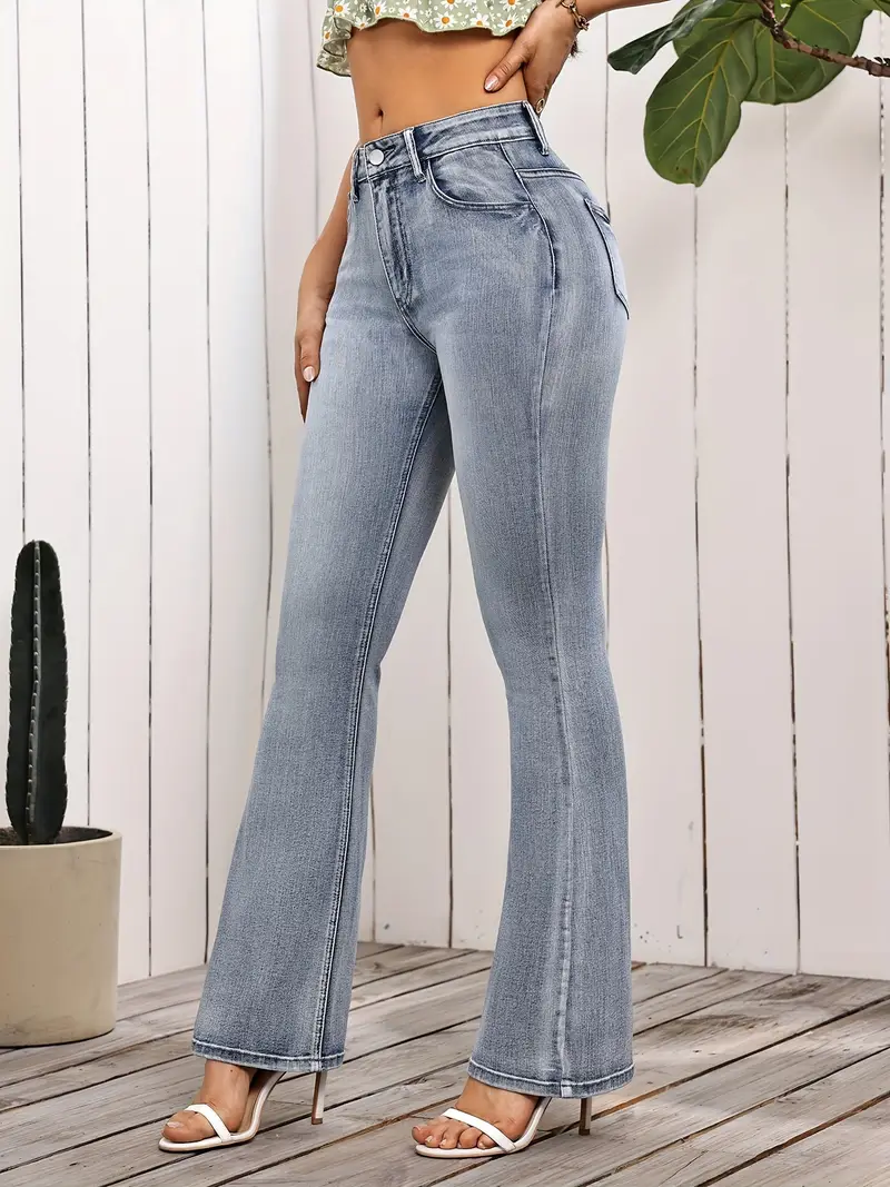 Jean évasé taille haute en denim stretch pour femme 2 Jean évasé taille haute en denim stretch pour femme