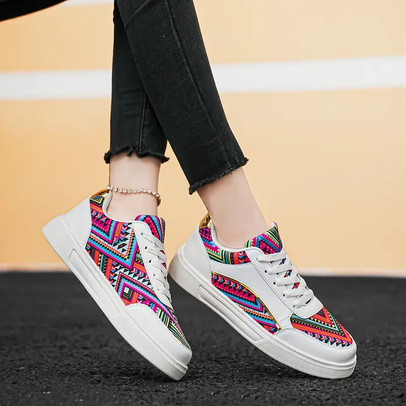 Baskets tendance pour femme à imprimé mandala coloré 7 Baskets tendance pour femme à imprimé mandala coloré – Image 6