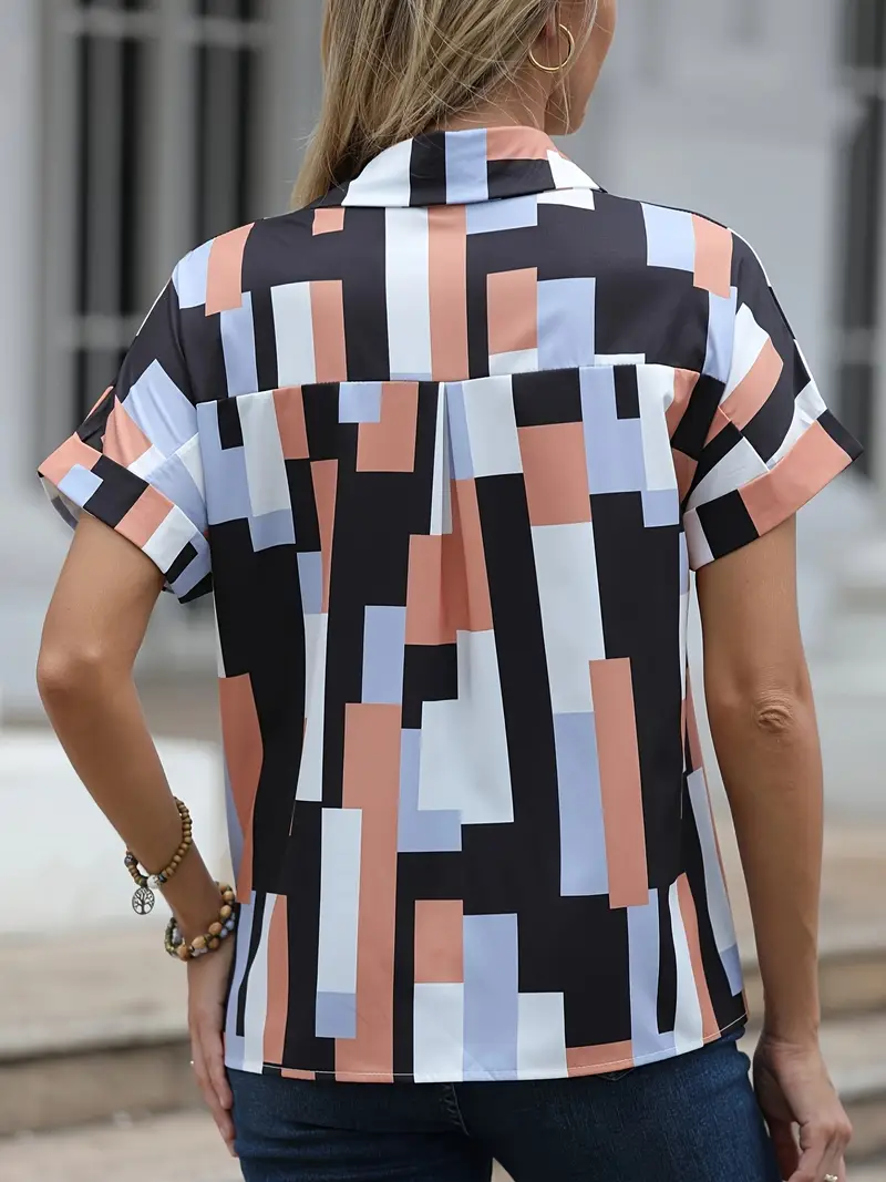 Chemise élégante imprimée à manches courtes et col pour femme 6 Chemise élégante imprimée à manches courtes et col pour femme – Image 5