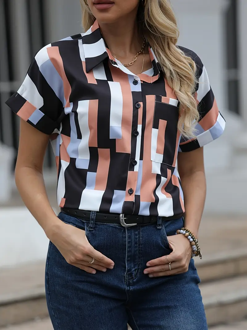 Chemise élégante imprimée à manches courtes et col pour femme 2 Chemise élégante imprimée à manches courtes et col pour femme