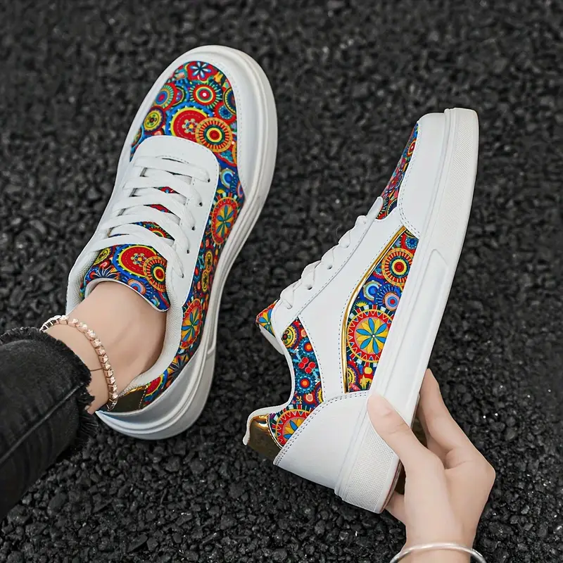 Baskets tendance pour femme à imprimé mandala coloré 10 Baskets tendance pour femme à imprimé mandala coloré – Image 9